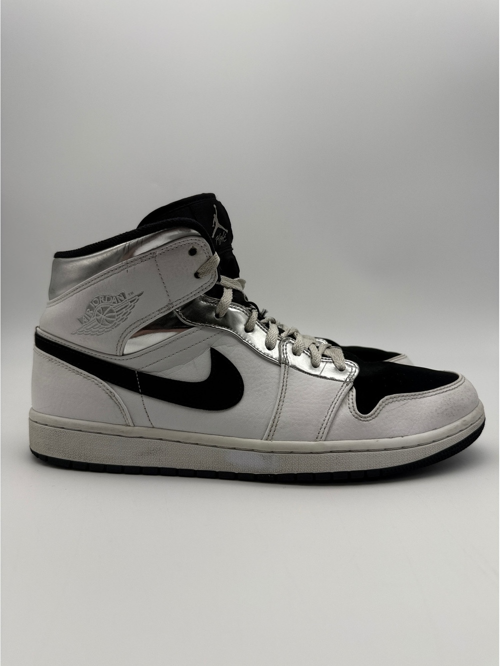 Air Jordan 1 Mid Mens Basketball Shoes 'Alternate Think 16'  Size 11.5